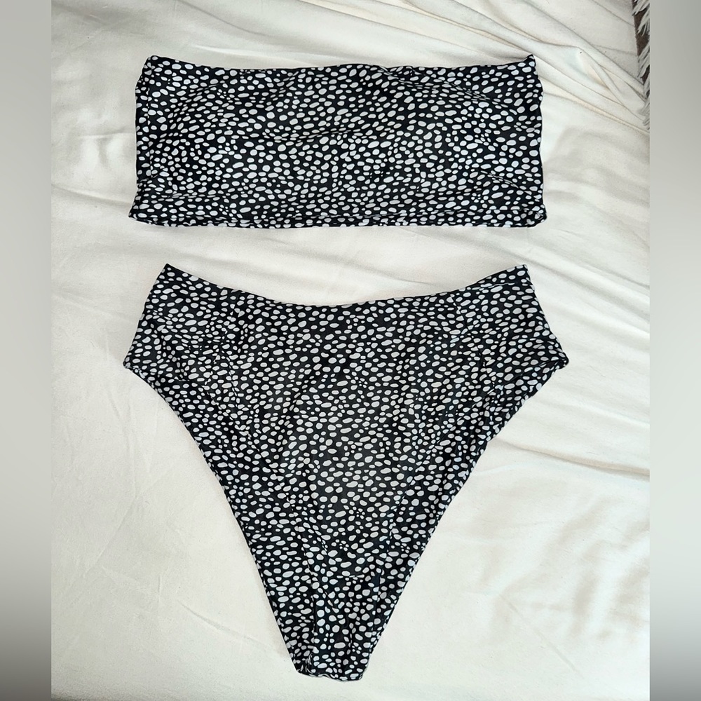 Ruuhee Bandeau Bikini & High Rise Bottom